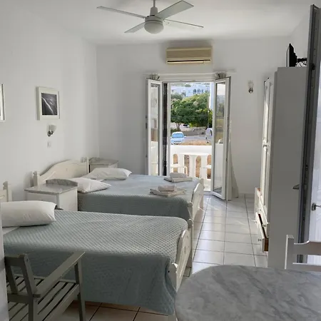 Moschoula * Parikia (Paros)