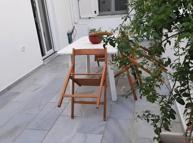 Moschoula * Parikia (Paros)