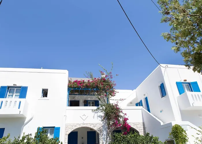 Moschoula * Parikia (Paros)